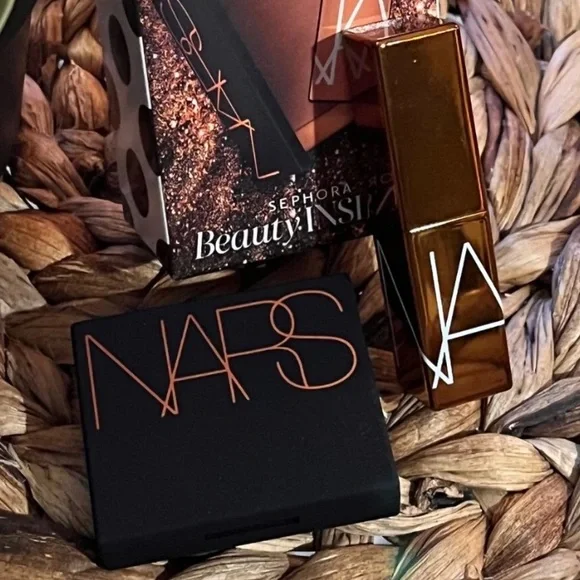 New! NARS Bronzer & lip balm giftset - Picture 9 of 15